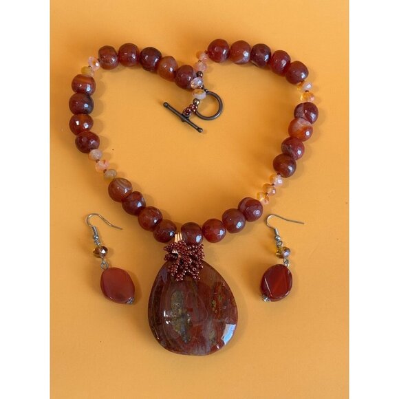 Artisan Jewelry - Gorgeous Carnelian Pendant on Carnlian and Orca Agate Strand Necklace w/Earrings